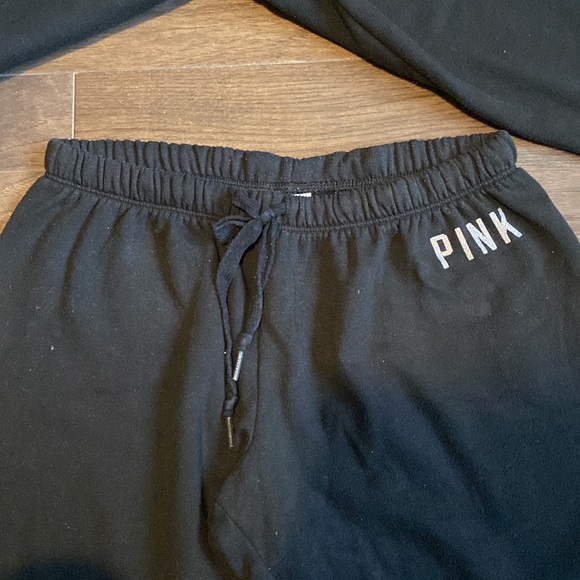 Victoria Secret - 2 piece Sweatshirt/Sweatpants - Picture 7 of 8